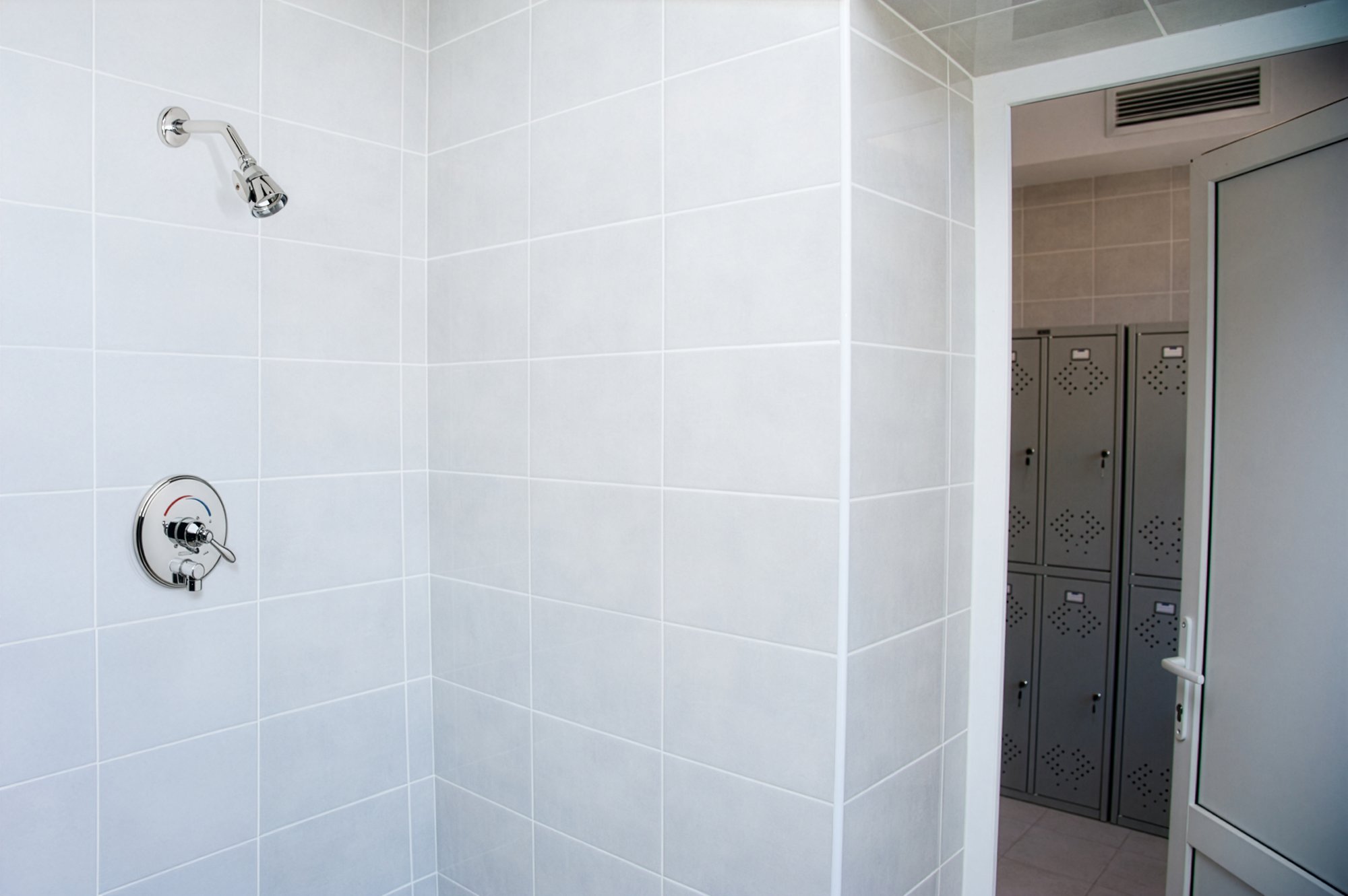 Auto-Drain for School Showers_17x11